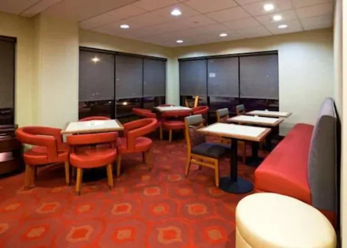 Hampton Hotel