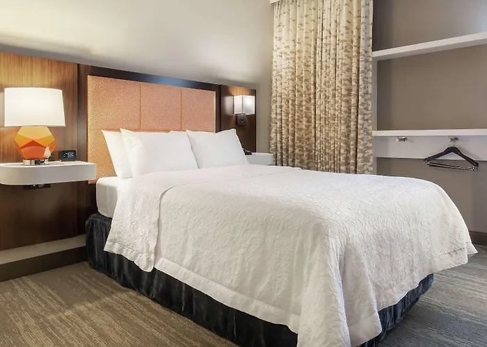 Hampton Hotel