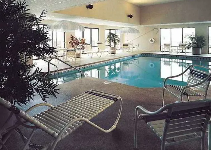Hampton 3*